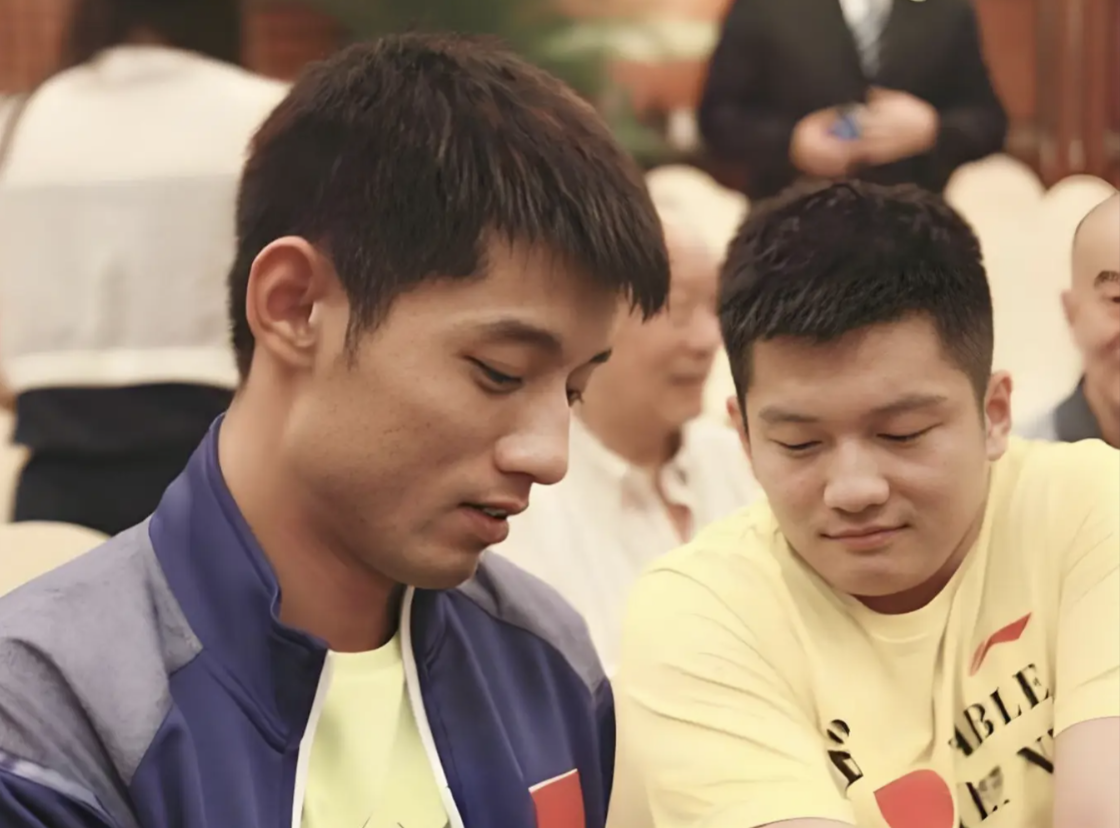 28圈游戏-兄弟情！张继科发信息祝福樊振东：胖，生日快乐 后者：谢谢科哥